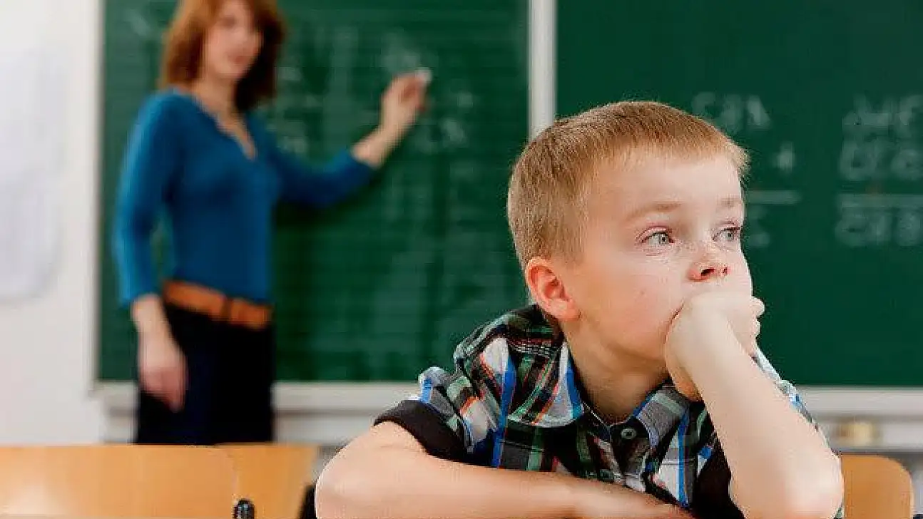 Dikkat Eksikliği Nasıl Anlaşılır? Okul Çağındaki Çocuklara Dikkat!