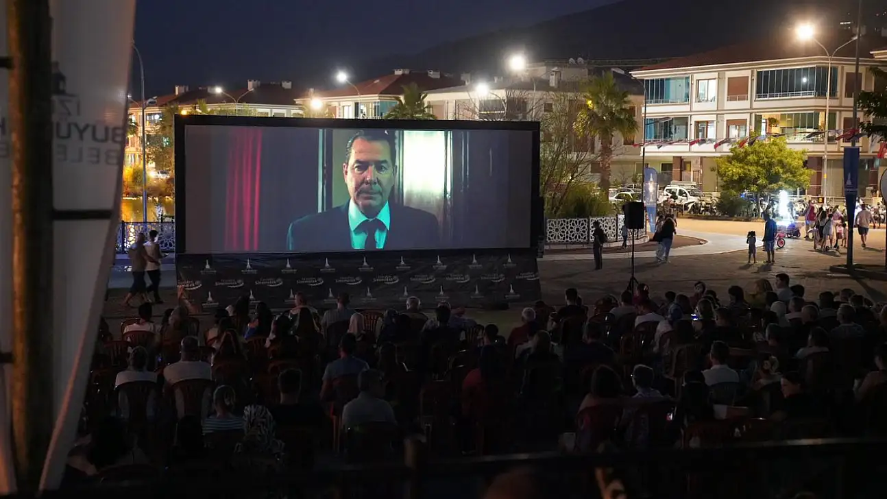 Gezici Açıkhava Film Günleri Tire'de Yoğun İlgi Gördü