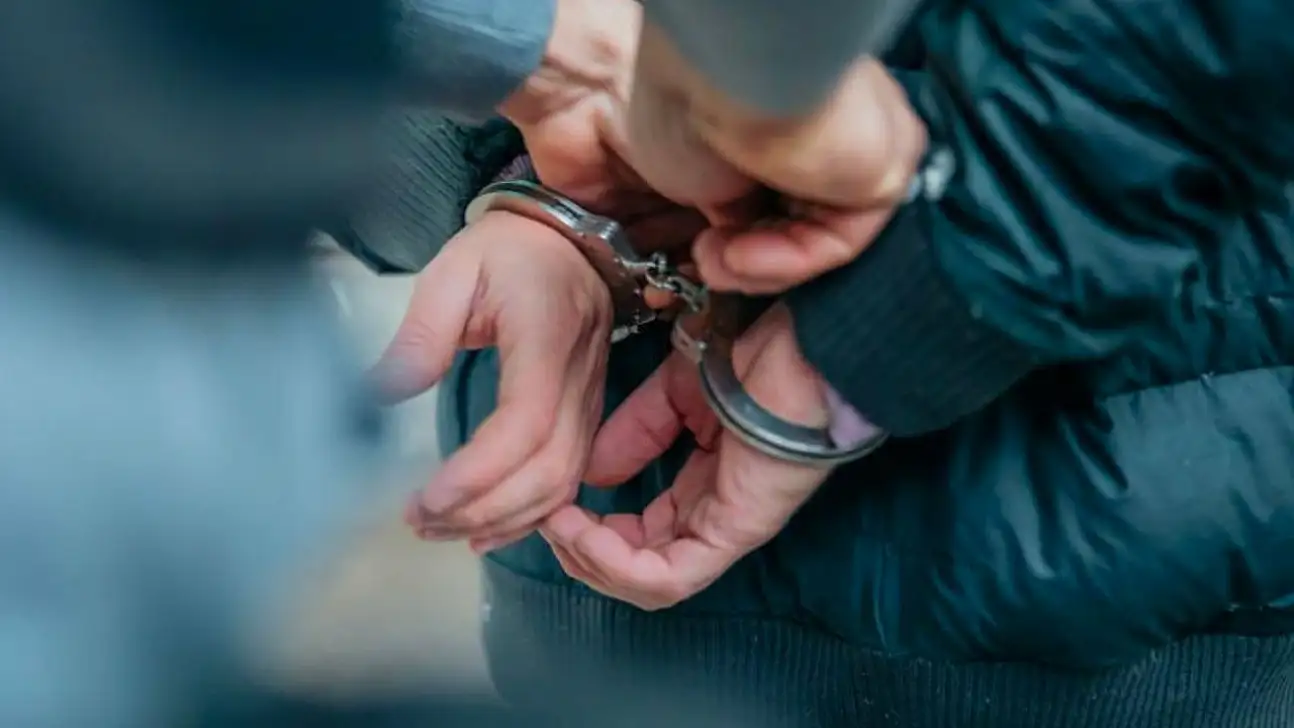 İzmir Dahil 27 İlde FETÖ'ye Operasyon: 71 Şüpheli Yakalandı