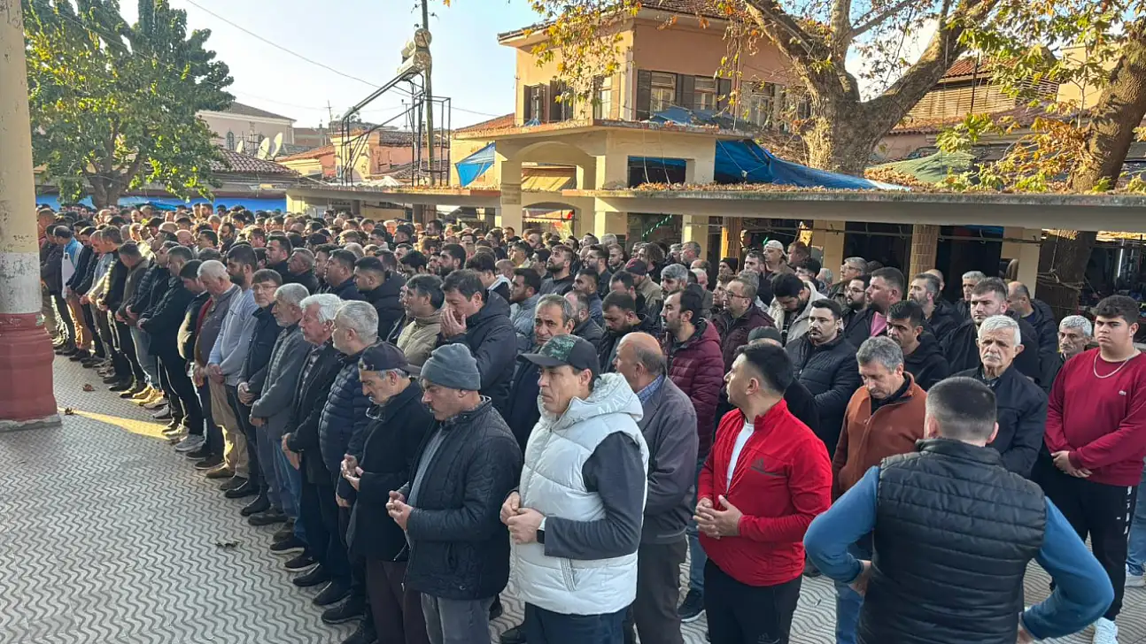 Ödemiş, Sevilen İsim Özgür Çapacı'yı Son Yolculuğuna Uğurladı