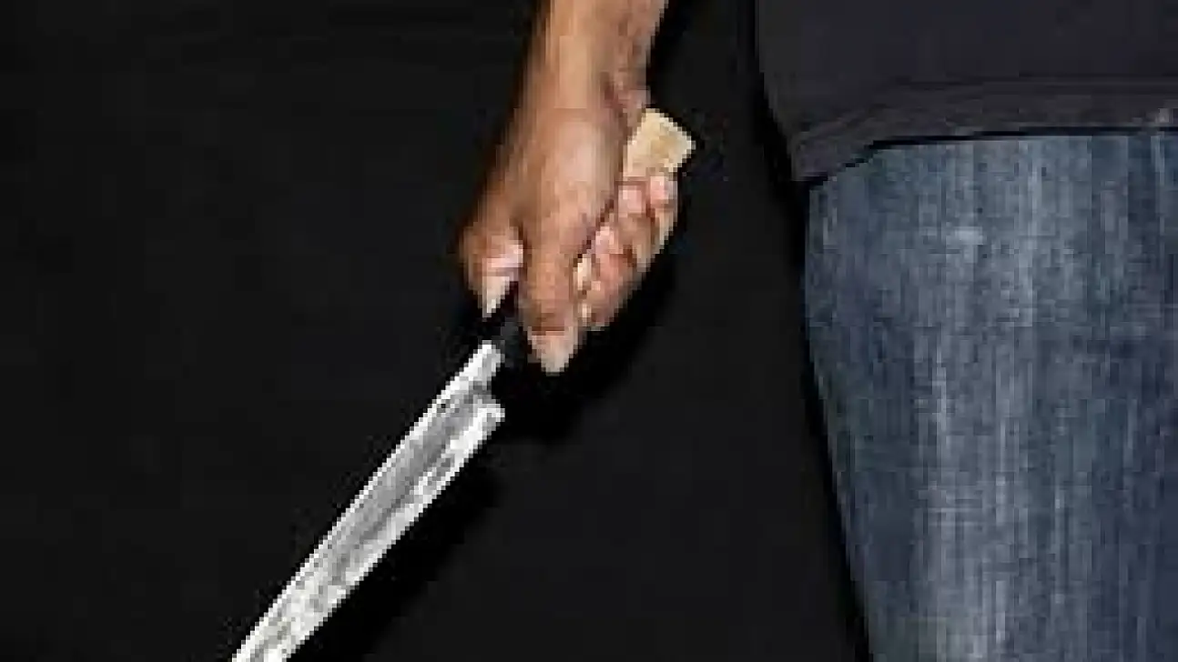 Tire'de Bıçaklı Kavga: 1 Ağır Yaralı