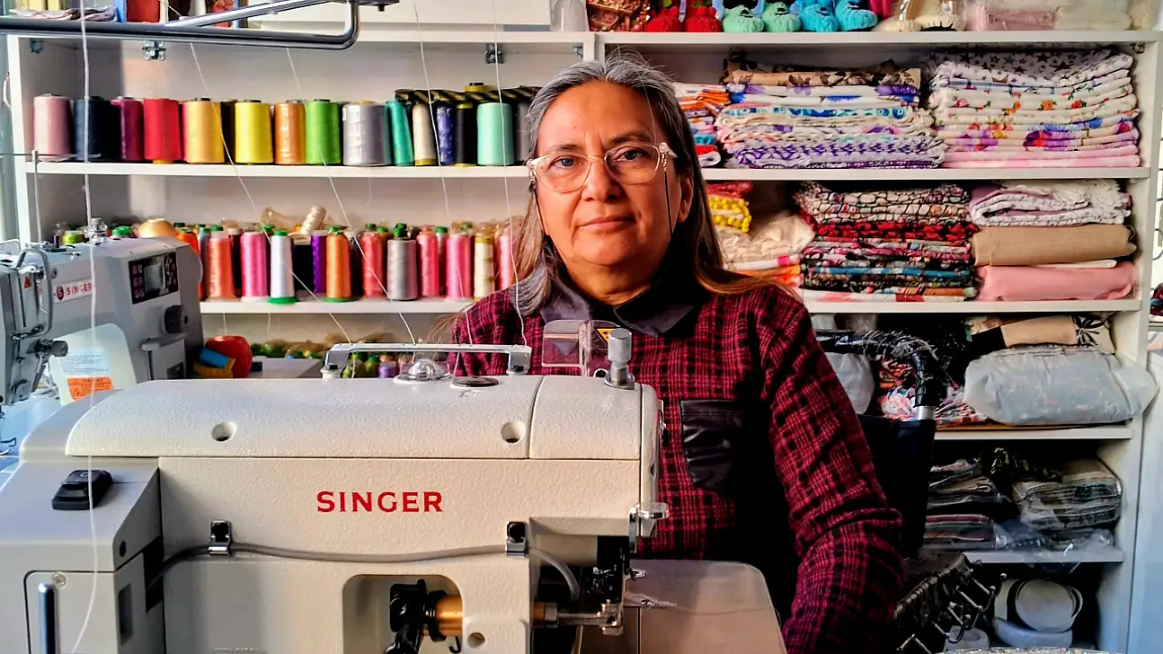 TİRE'DE BİR İLK: TERZİ ve KAFE BİRARADA