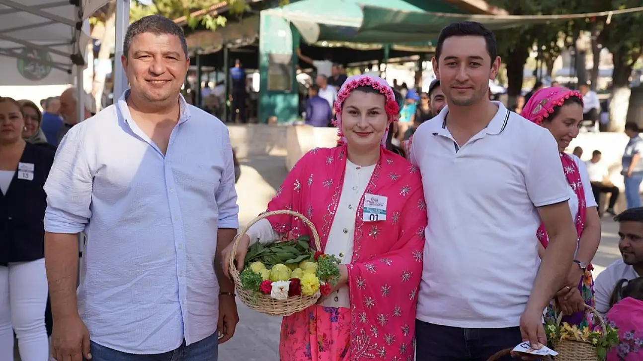 Tire'de İncir ve Ceviz Festivali'nde Renkli Yarışmalar ve Etkinlikler