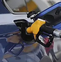 AKARYAKITTA YENİ ZAM KAPIDA: İZMİR'DE MOTORİN 60 TL SINIRINA DAYANIYOR