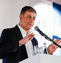 Başkan Tugay'dan TCDD'ye İZBAN Çıkışı: 'Ray Kirasını Kaldırın, 90 Dakika Hemen Gelsin'