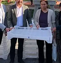 Beydağ'da Üreticilere 1034 Adet Kerevet Dağıtıldı