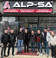 HAKAN GÜÇLÜ SAHAYI BIRAKMIYOR