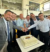 İZMİR'DE TAKSİCİLERE ÖZEL RENAULT MEGANE DÖNEMİ BAŞLADI