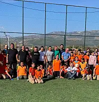 Kiraz'da Babalar ve Oğullar Sahada Buluştu