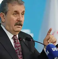 Mustafa Destici'nin 'Evli Olanı İşe Alın' Sözleri Tartışma Yarattı
