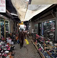 'Müşteri Yok, Hizmet Yok, Yük Var': Ayakkabıcılar Çarşısı'nda Kriz Derinleşiyor