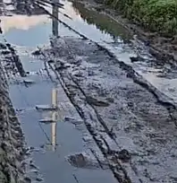 Ödemiş Kavukçu Mevkinde Çamur İsyanı: 'Yürümek Bir Yana, Arabayla Bile Geçemiyoruz'