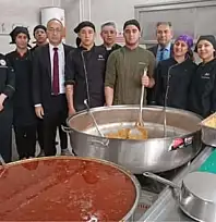 Ödemiş'te Öğrencilere Sıcak Yemek Desteği: Sosyal Dayanışmanın Yeni Adımı