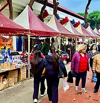 ÖDEMİŞ'TE YÖRESEL ÜRÜNLER FUARI AÇILDI: YENİ YILA ÖZEL ALIŞVERİŞ FIRSATI