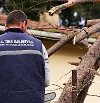 Tire Belediyesi Ekipleri, Fırtına Mesaisinde