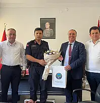 Tire Ticaret Odası'ndan İlçe Jandarma Komutanı Güven'e Hayırlı Olsun Ziyareti