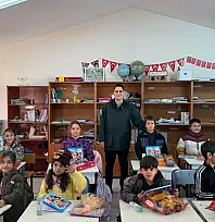 ÜLKÜ OCAKLARI'NDAN SEFERİHİSAR'A EĞİTİM DESTEĞİ