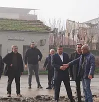 YENİÇİFTLİK YOLUNDA YENİLEME ÇALIŞMALARI BAŞLADI