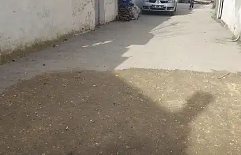 3. EYLÜL MAHALLESİ SAKİNLERİNDEN YOL TEPKİSİ: '2 SENEDİR BU ÇİLEYİ ÇEKİYORUZ'