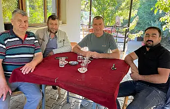 AK Parti İlçe Başkanı Öncel, Muhtarlarla Sabah Sohbetinde Buluştu