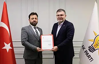 AK Parti İzmir'de Dört İlçede Yönetim Yenileniyor