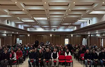 BAŞKAN COŞKUN, BELEDİYE PERSONELİYLE YENİ YILI KARŞILADI EMEKÇİLERE TEŞEKKÜR VE YENİ YIL MESAJI