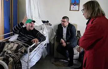 Başkan Okuroğlu, Engelli Vatandaşı Evinde Ziyaret Etti