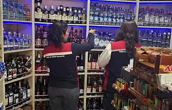 BAYINDIR'DA YILBAŞI GÜNÜ DE DENETİM VAR GIDA İŞLETMELERİ MERCEK ALTINDA