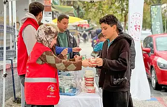 Bayındır Gençlik Merkezi'nden 'Bir İyilik Yap, Dünya Değişsin' Etkinliği