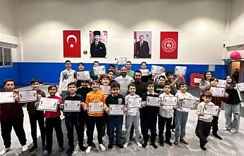 GSB Ödemiş'te Bireysel Zeybek Şenliği Katılımcılarına Belgeleri Verildi