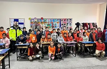 İĞDELİ İLKOKULU'NDA TRAFİK GÜVENLİĞİ EĞİTİMİ