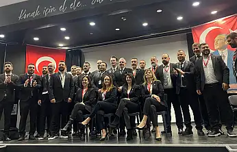 İZMİR BEŞİKTAŞLILAR DERNEĞİ'NDE YENİ DÖNEM