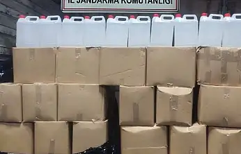 İZMİR'DE KAÇAK ALKOL OPERASYONU: 860 LİTRE ETİL ALKOL ELE GEÇİRİLDİ