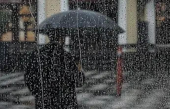 İzmir'de Kavurucu Sıcaklara Veda! Ödemiş ve Tire'ye Yağmur Müjdesi