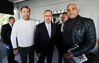 Kasapoğlu İzmir'de amatör spor camiasıyla bir araya geldi