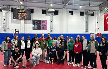 Kiraz Cumhuriyet Kupası Voleybol Turnuvası'nda Takımımız İkinci Oldu