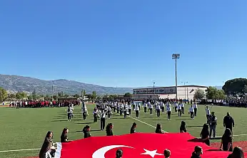 Kiraz'da 29 Ekim Cumhuriyet Bayramı Coşkuyla Kutlandı