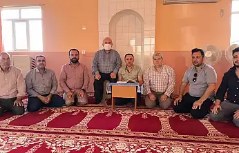 Kiraz'da Din Görevlileri Kitapla Buluştu: 'Oku-Yorum' Projesi İlgi Gördü