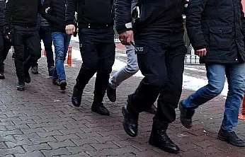 Kiraz'da iki kooperatife zimmet operasyonunda 4 tutuklama