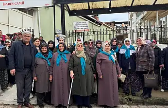 KİRAZ'DA UMRE YOLCULARI DUALARLA KUTSAL TOPRAKLARA UĞURLANDI