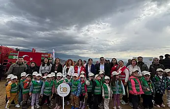 Kızılay Ekibi, 11 Kasım Milli Ağaçlandırma Günü'nde Fidan Dikiminde Yerini Aldı