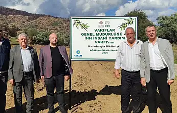 MHP ve AK Parti İlçe Başkanlarından Zeytin Ağacı Dikme Etkinliğine Destek