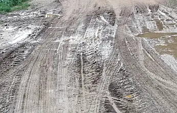 Ödemiş Ahrandı-Avulcuk Yolu Çamur ve Çukura Teslim: Ulaşım Felç!