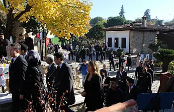 ÖDEMİŞ'TE HÜKÜMLÜLERİN ESERLERİ TARİHİ MEKÂNDA SANATLA BULUŞTU
