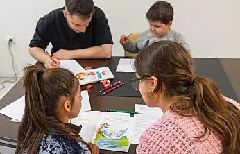 'Renkli Harfler' Projesi Buca Kütüphanesi'nde Başladı