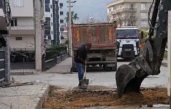 Tire'de Belediye ve Büyükşehir Ekiplerinden Yoğun Mesai