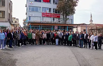 Tire'de CHP İl Başkanı Çağatay Güç, Partililer Tarafından Karşılandı