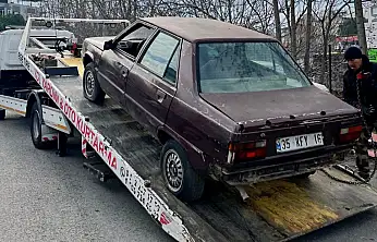 Tire'de Terk Edilmiş Araçlar, Otoparka Çekildi