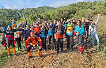 Tire Doğa Sporları Kulübü, Torbalı–Bayındır Parkurunda Doğa Yürüyüşü Gerçekleştirdi