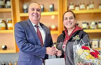 Tire Ticaret Odası Başkanı'ndan Başarılı Girişimciye Destek Ziyareti